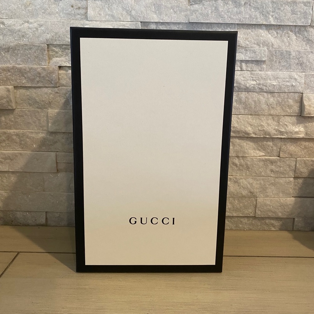 Gucci shoe box